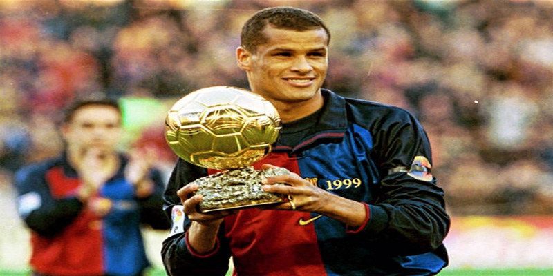 Rivaldo Vítor Borba Ferreira - cầu thủ huyền thoại Barcelona