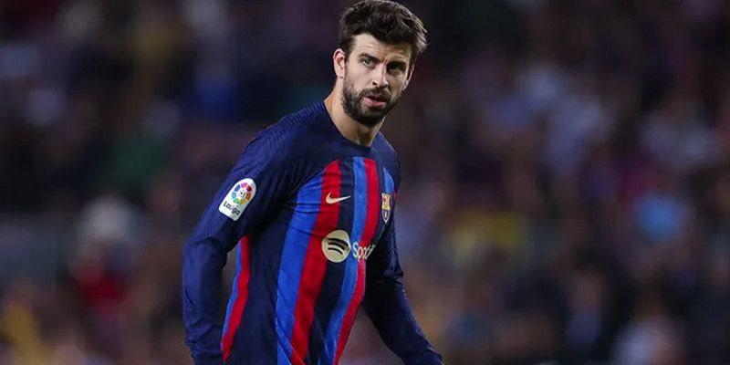 Trung vệ xuất sắc nhất Gerard Piqué 